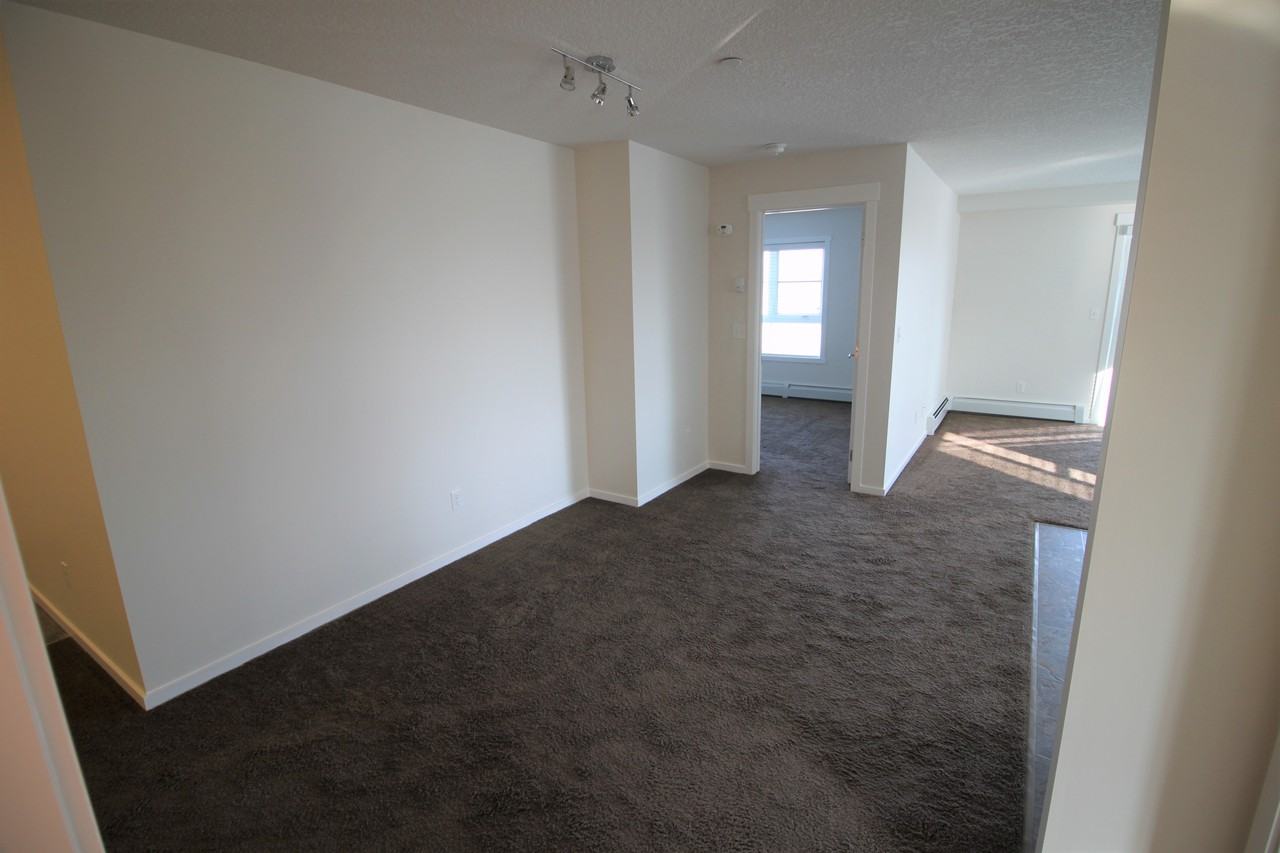 279 Copperpond Common Southeast #4301