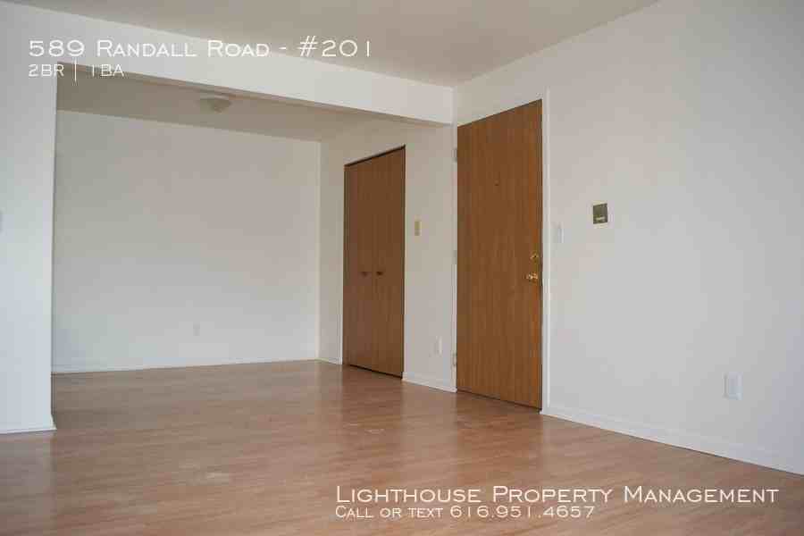 589 W Randall St #201 - Photo 3 of 14