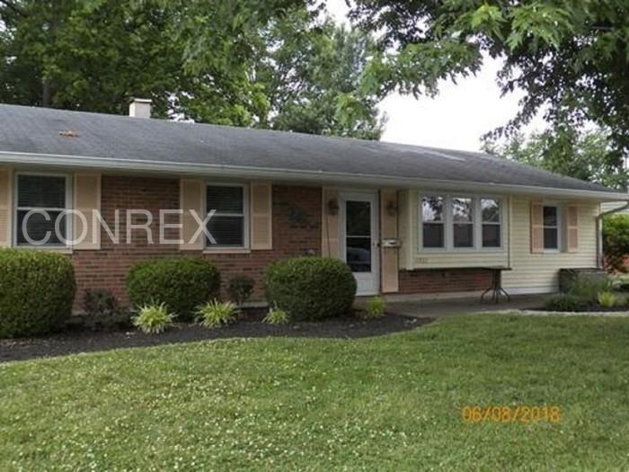 11833 Lawnview Ave - Photo 2 of 29