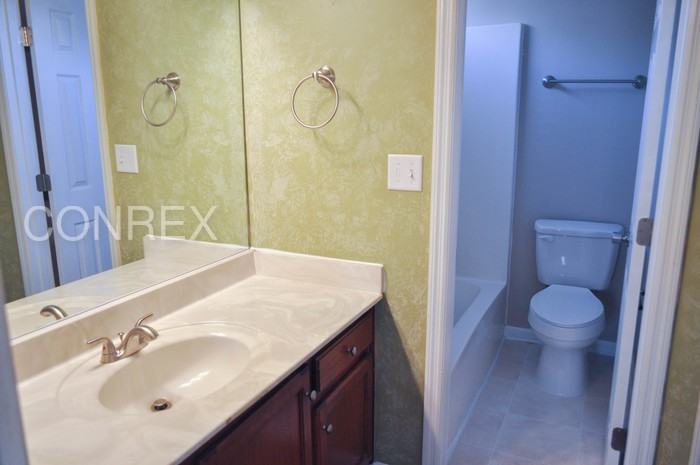 213 Park Pl Way - Photo 2 of 13