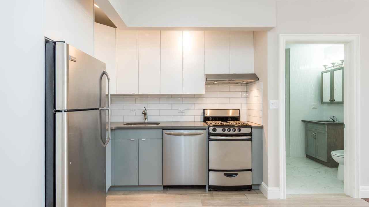 439 Knickerbocker Avenue #3D