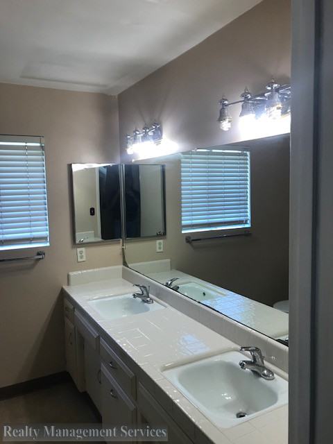 3204 Corvallis Lane - Photo 2 of 4