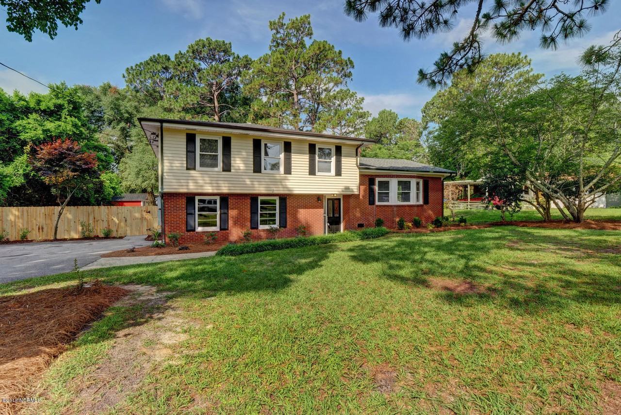 142 Ridgeway Dr - Photo 3 of 33