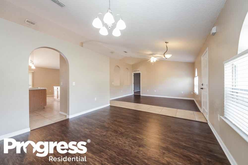 816 Jayhil Dr - Photo 3 of 15