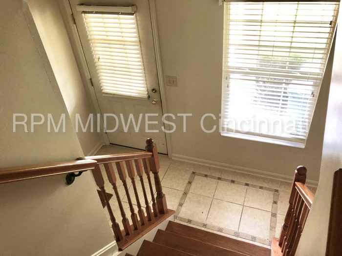 62 Glenwood Ave - Photo 2 of 18