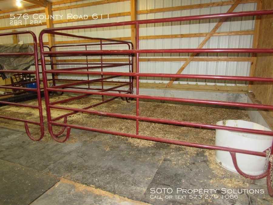 576 Co Rd 611 - Photo 3 of 50