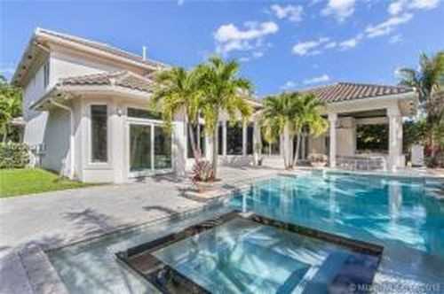 10220 Sweet Bay St - Photo 3 of 8