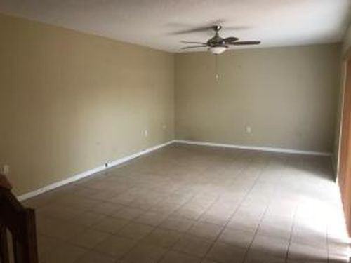 4061 Wimbledon Dr - Photo 2 of 8