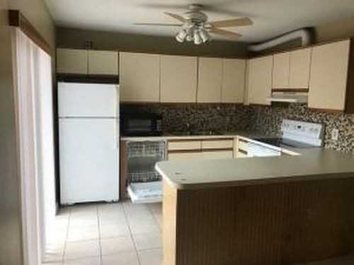 4061 Wimbledon Dr - Photo 3 of 8