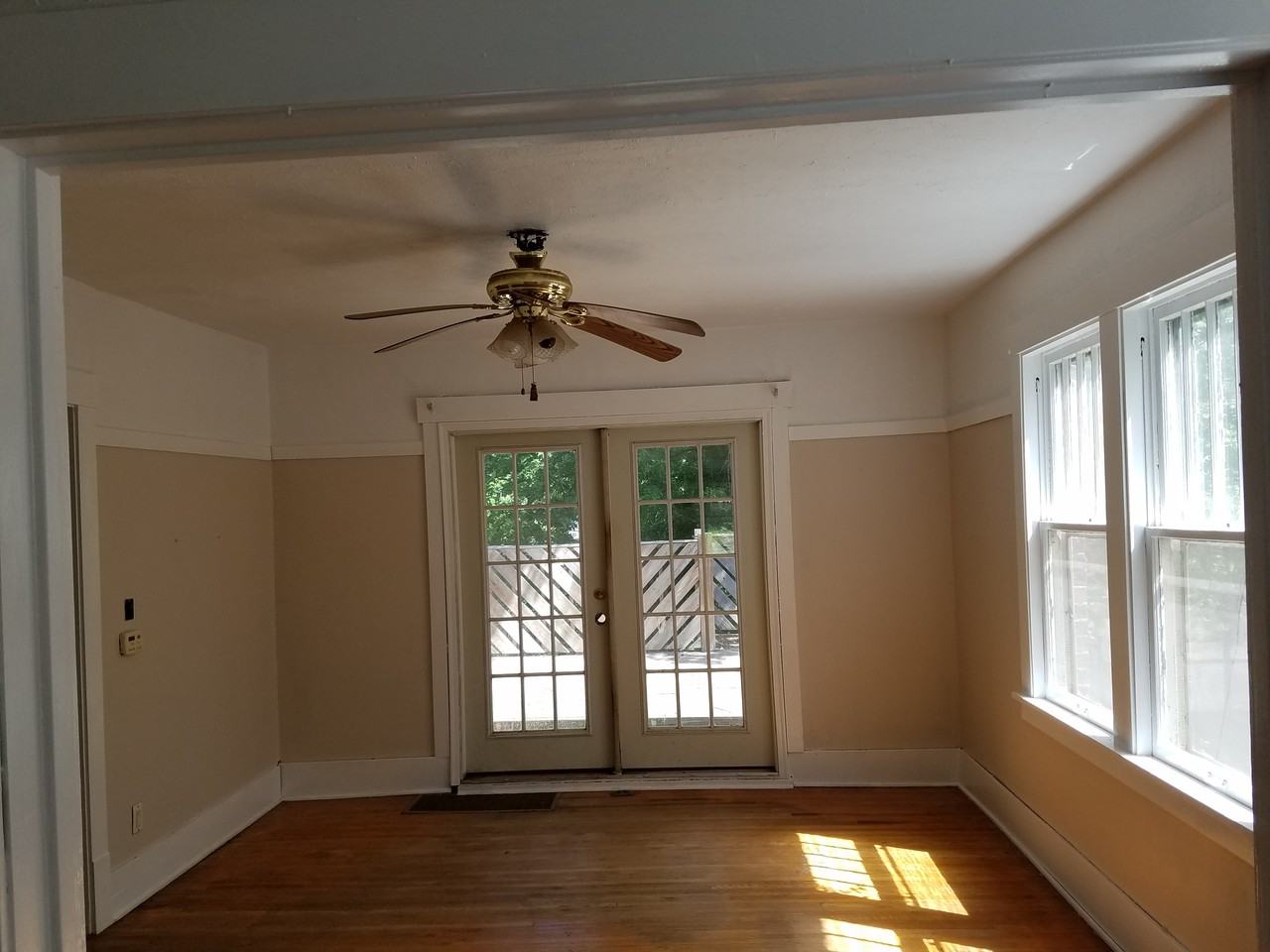 1532 W Forest Ave - Photo 3 of 12