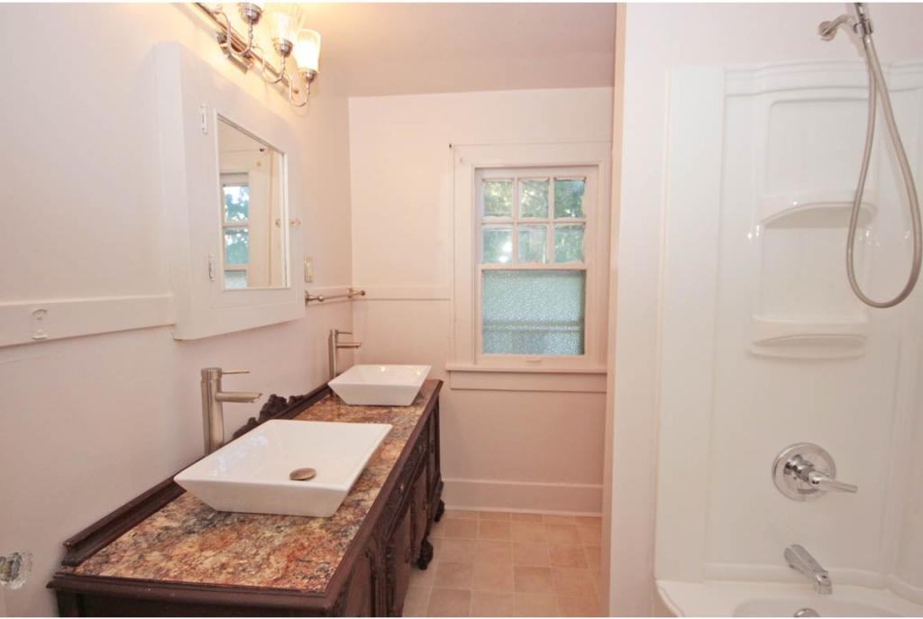 1455 W Main St - Photo 3 of 6