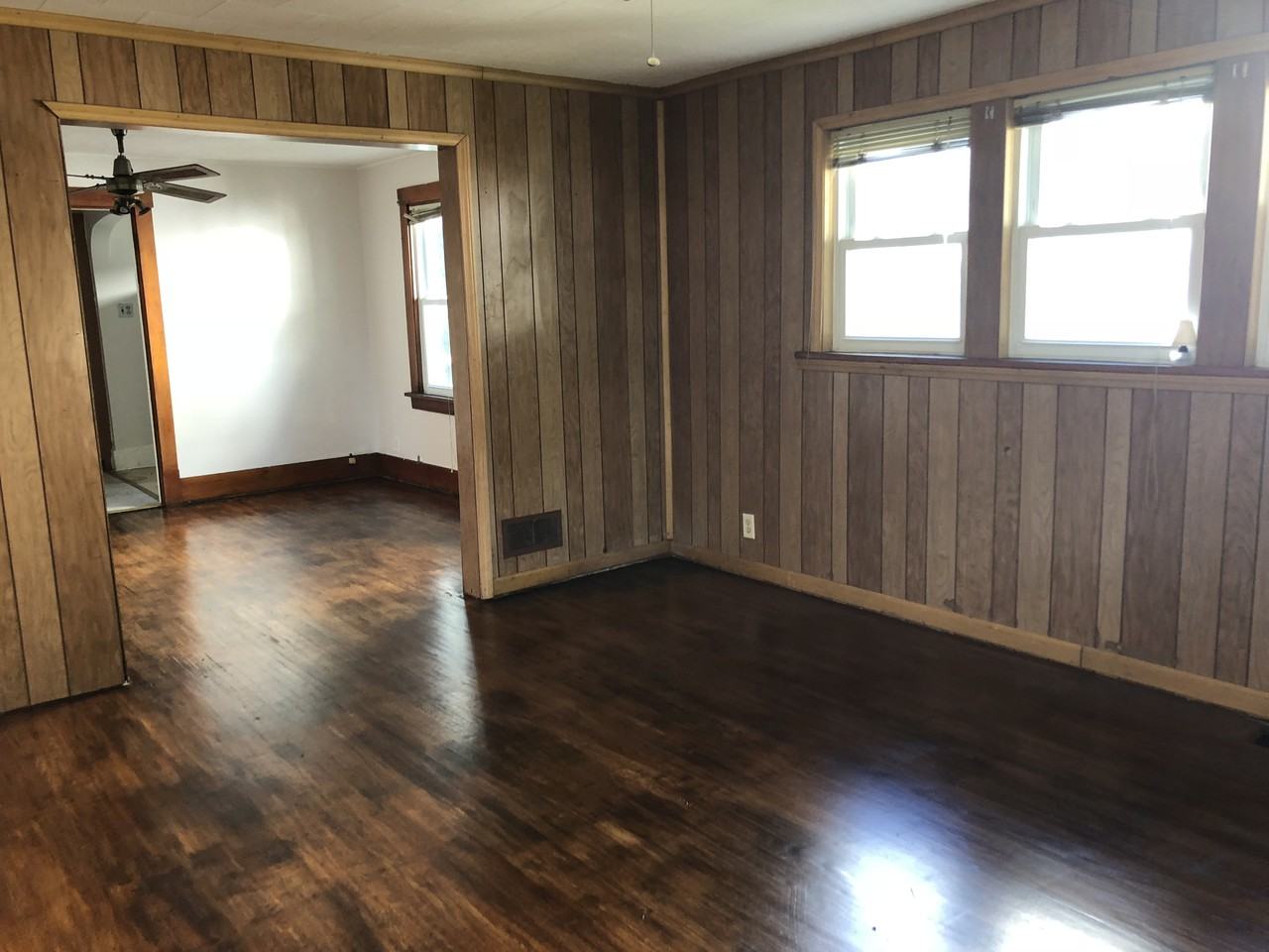 1344 E Olive St - Photo 2 of 10