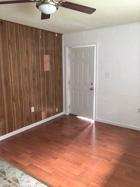 166 Marina Dr NW - Photo 3 of 8