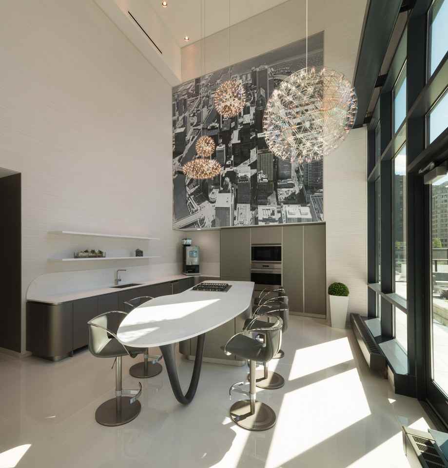 73 East Lake - Photo 2 of 30