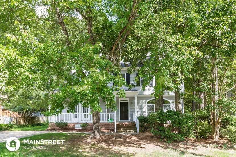 4404 Liverpool Ln - Photo 2 of 17