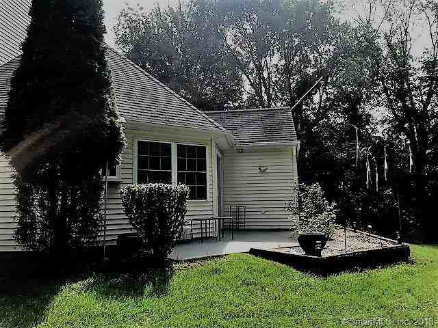 264 Old Lambert Rd - Photo 3 of 40