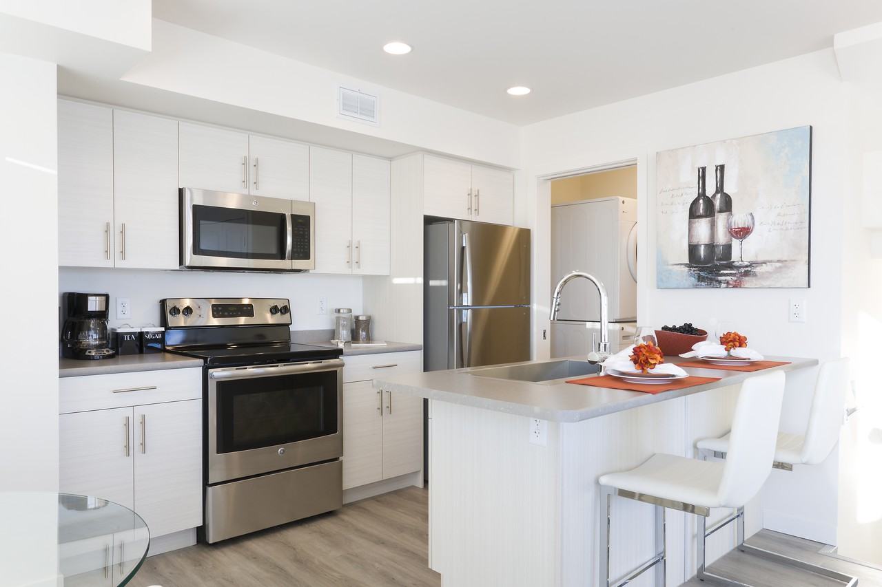 Brio Brownstones - Photo 2 of 22