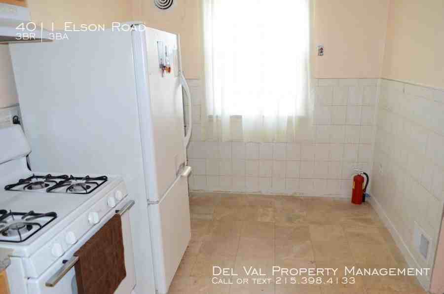 4011 Elson Rd - Photo 3 of 11
