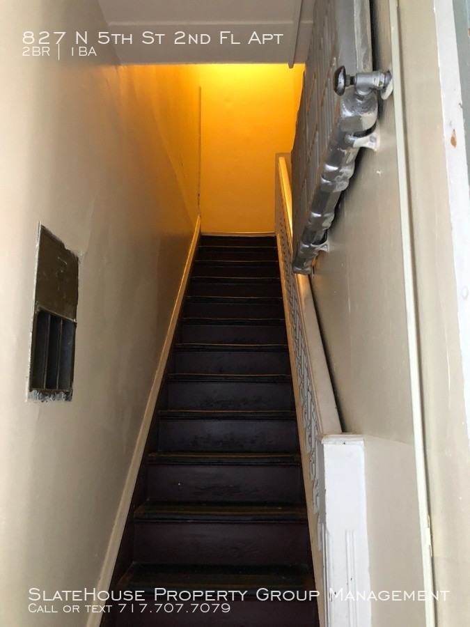 827 N 5th St #2nd Fl Apt - Photo 2 of 6