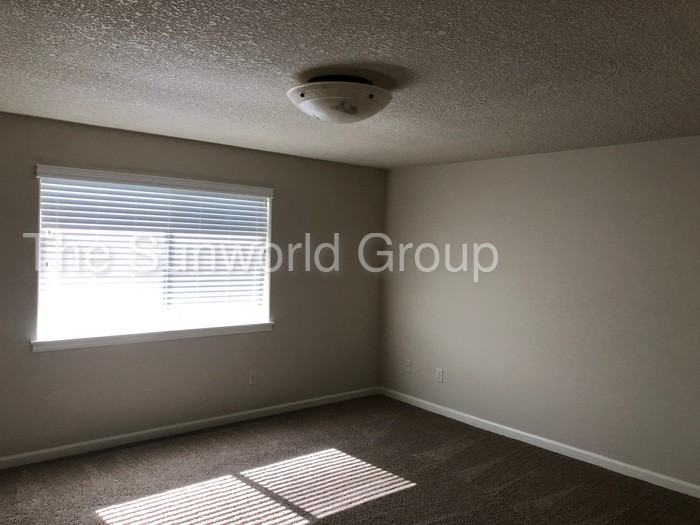 3759 Ohio St - Photo 3 of 15