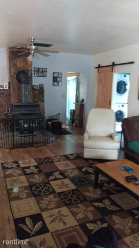 65 Summit Ave - Photo 3 of 7