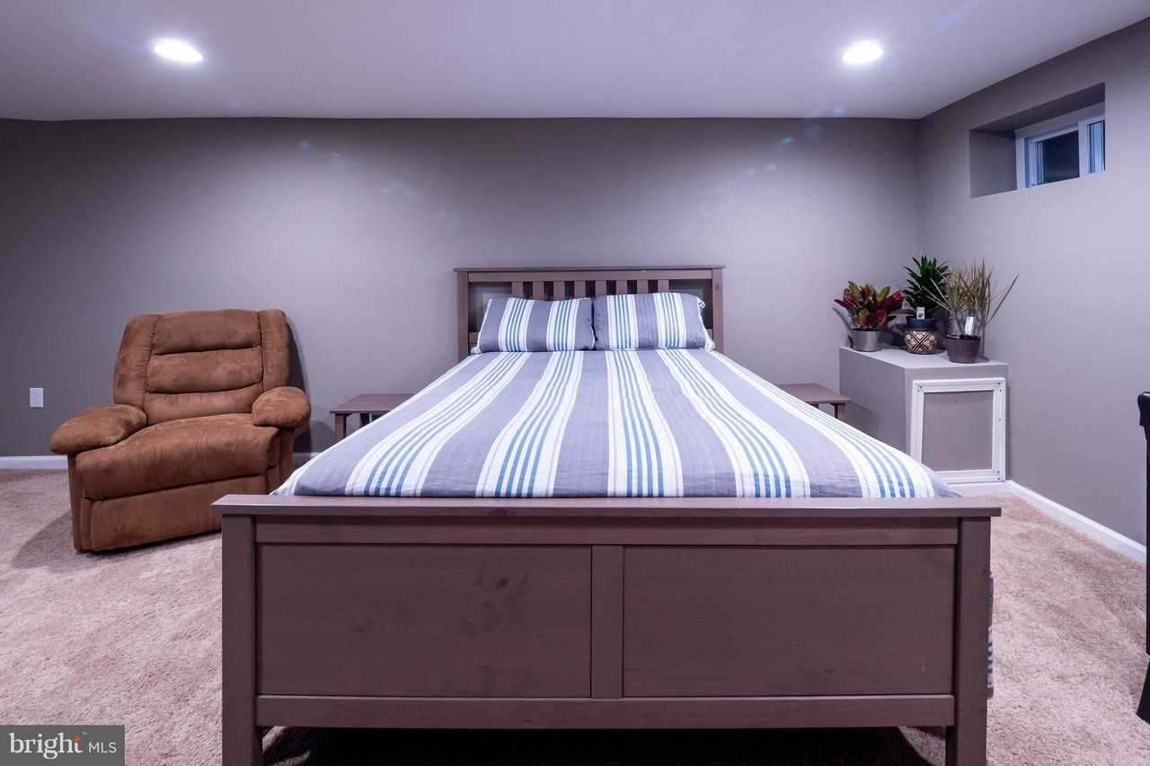 1111 Pine Heights Ave - Photo 2 of 23