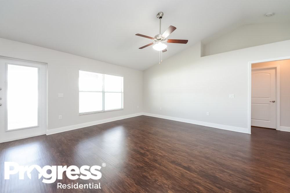 3633 Doe Run Dr - Photo 2 of 15