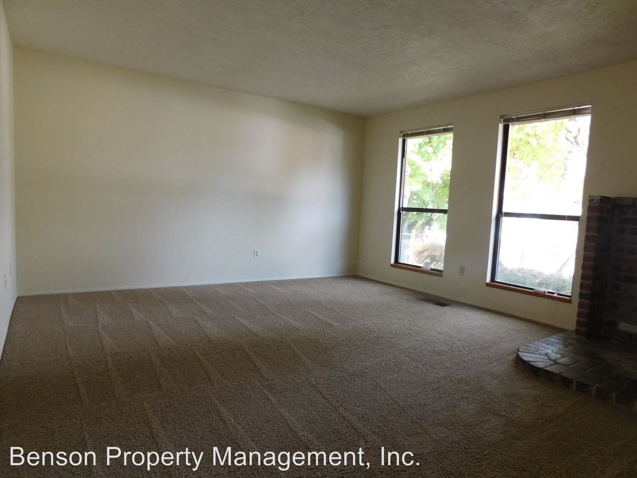 2342 SW 22nd St - Photo 3 of 13