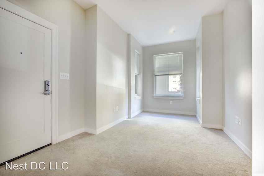 2142  F Street NW - Photo 2 of 11