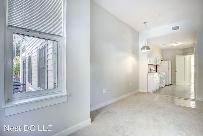 2142  F Street NW - Photo 3 of 11
