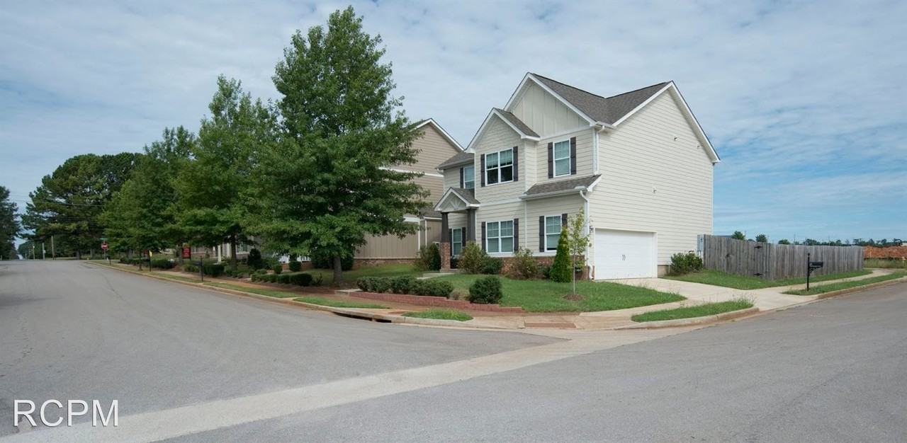 6023 Barringer Ct - Photo 2 of 28