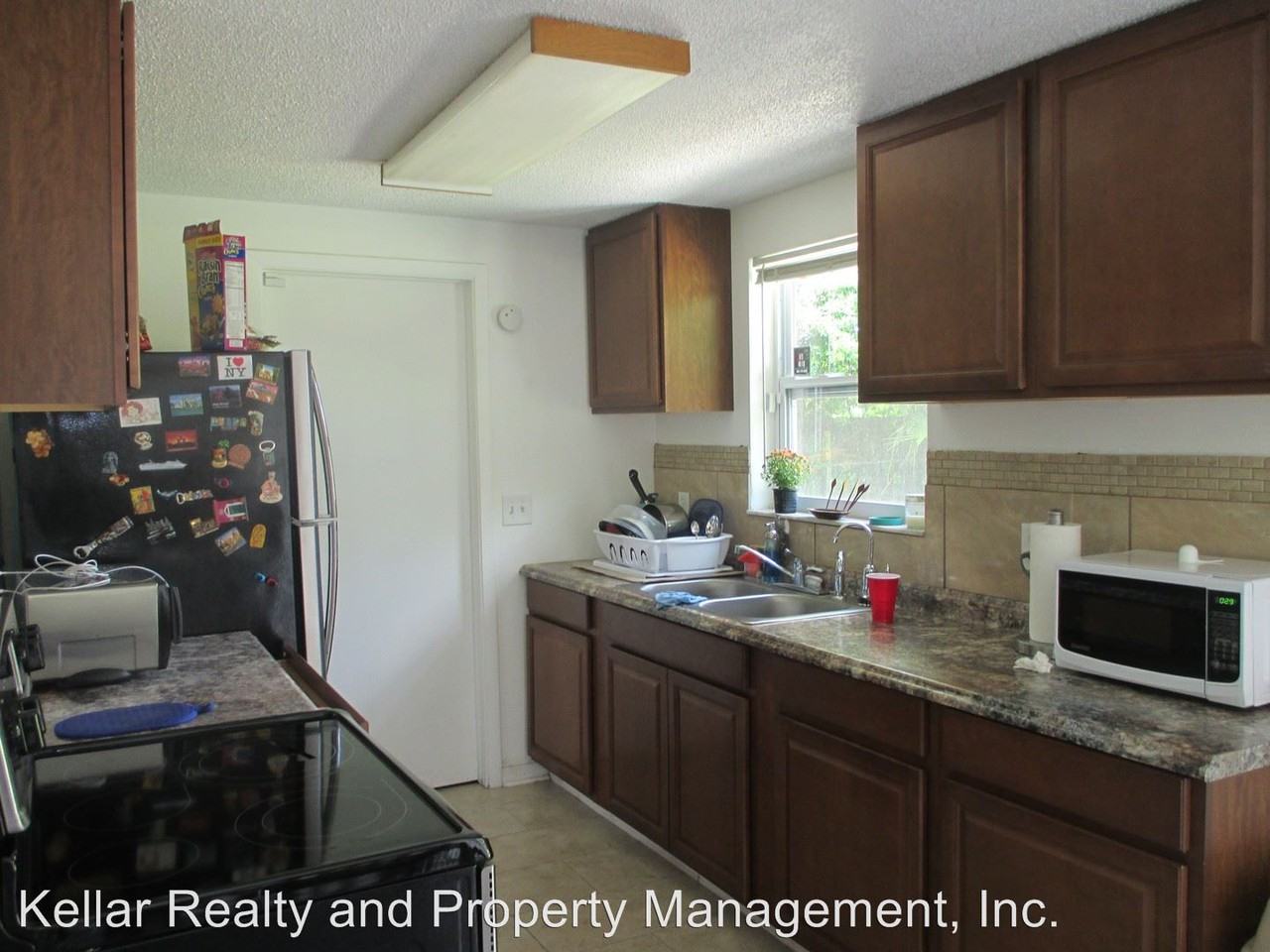 11619 Cape Horn Ave - Photo 2 of 18