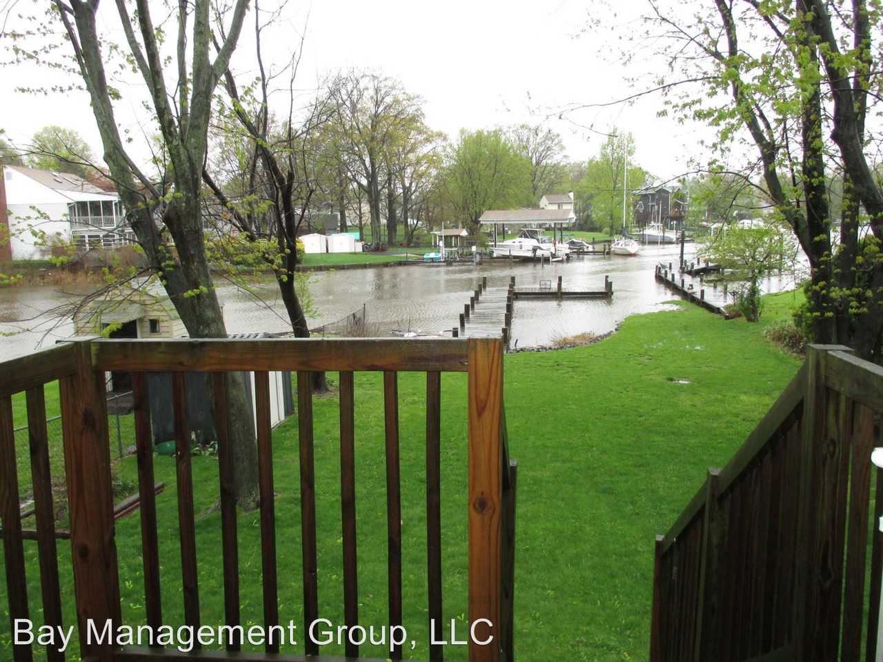 2410 Jarsey Ave - Photo 3 of 12