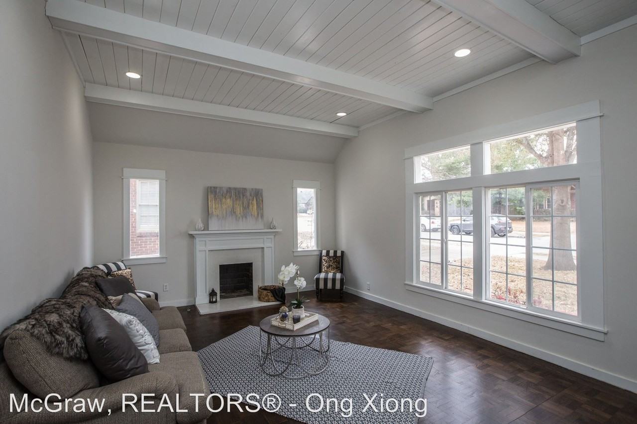 1523 S Gary Ave - Photo 2 of 14