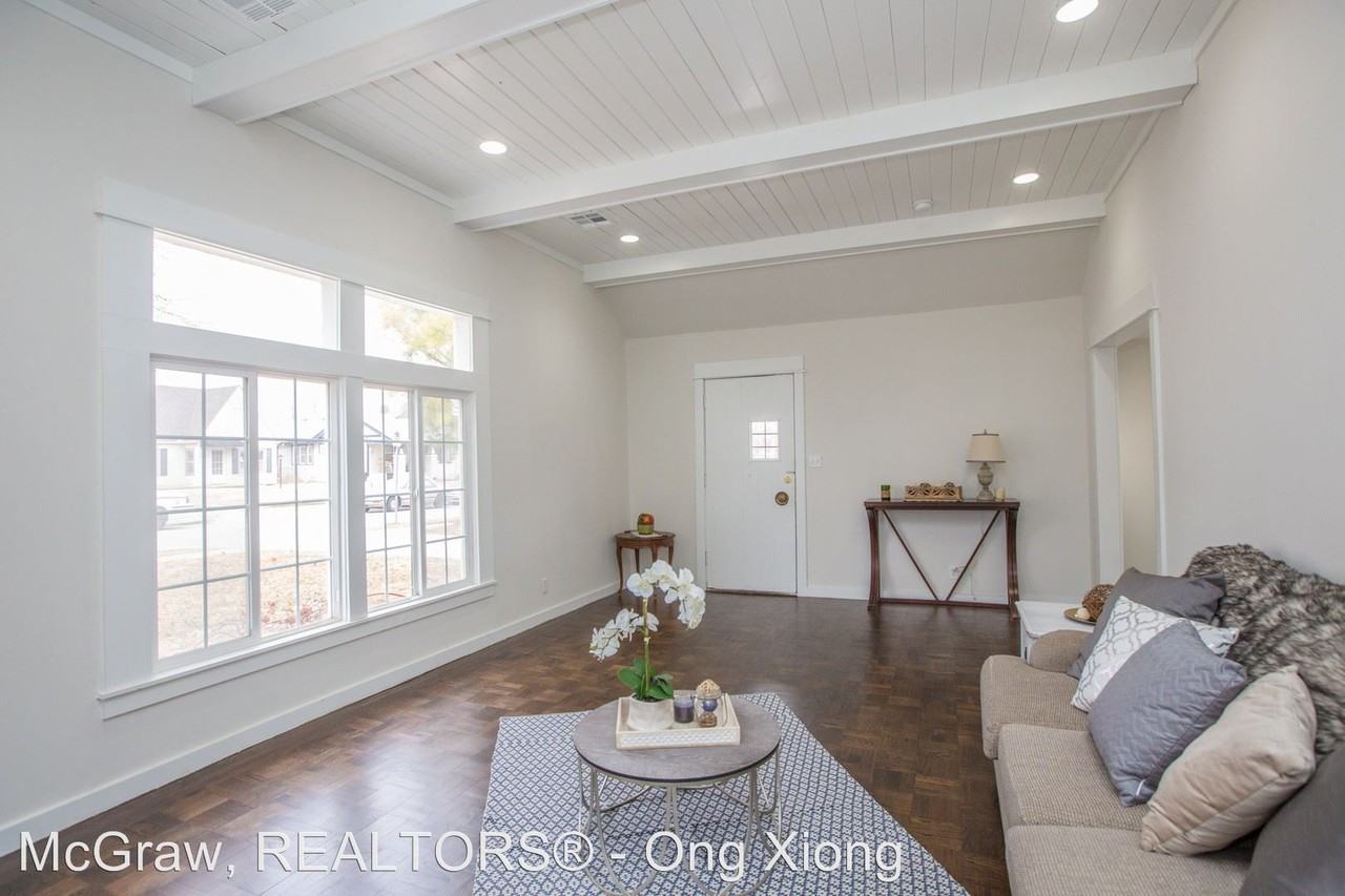 1523 S Gary Ave - Photo 3 of 14