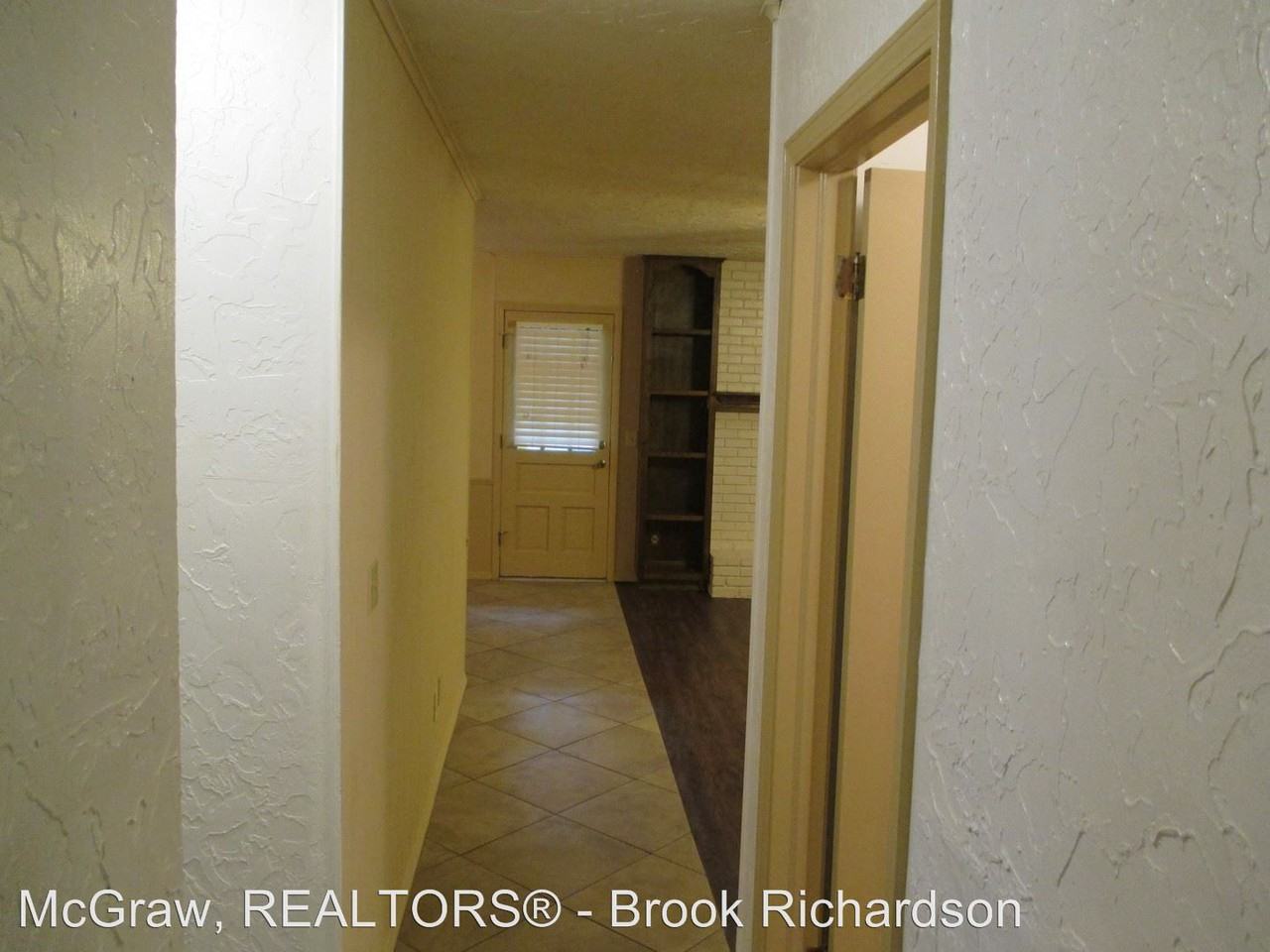 6705 E 73rd St - Photo 2 of 18