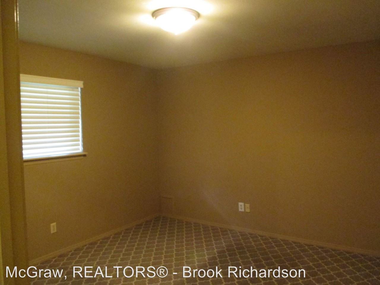 6705 E 73rd St - Photo 3 of 18