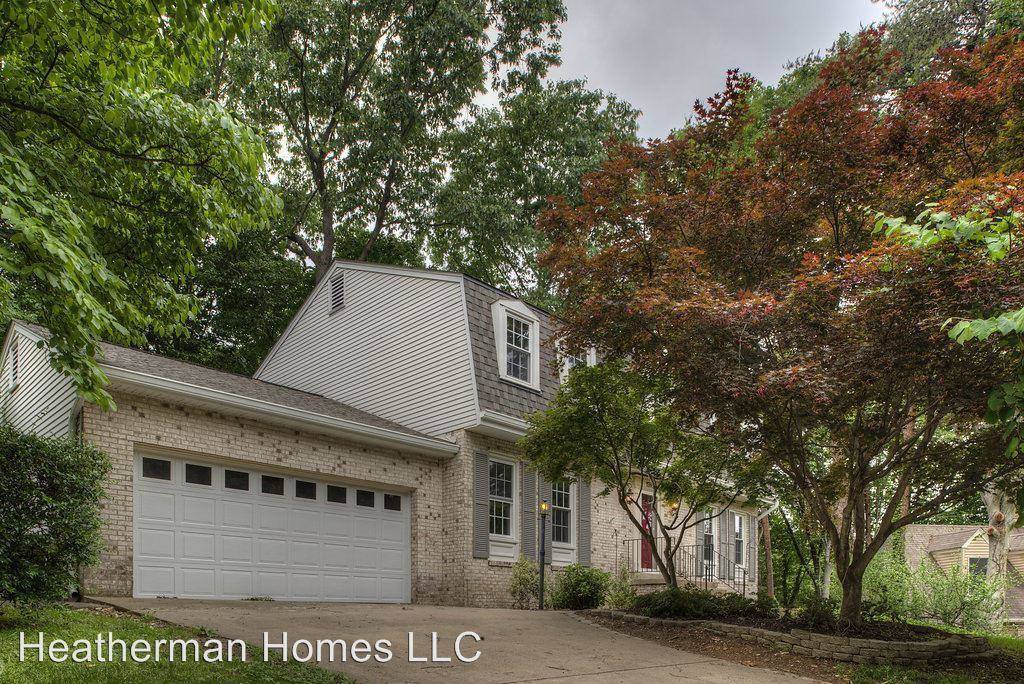 15884 Cliffbrook Ct - Photo 2 of 40