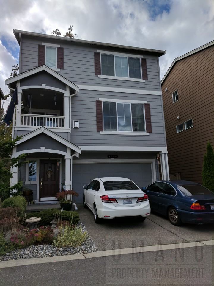 1300 92nd Avenue Northeast - Photo 2 of 18