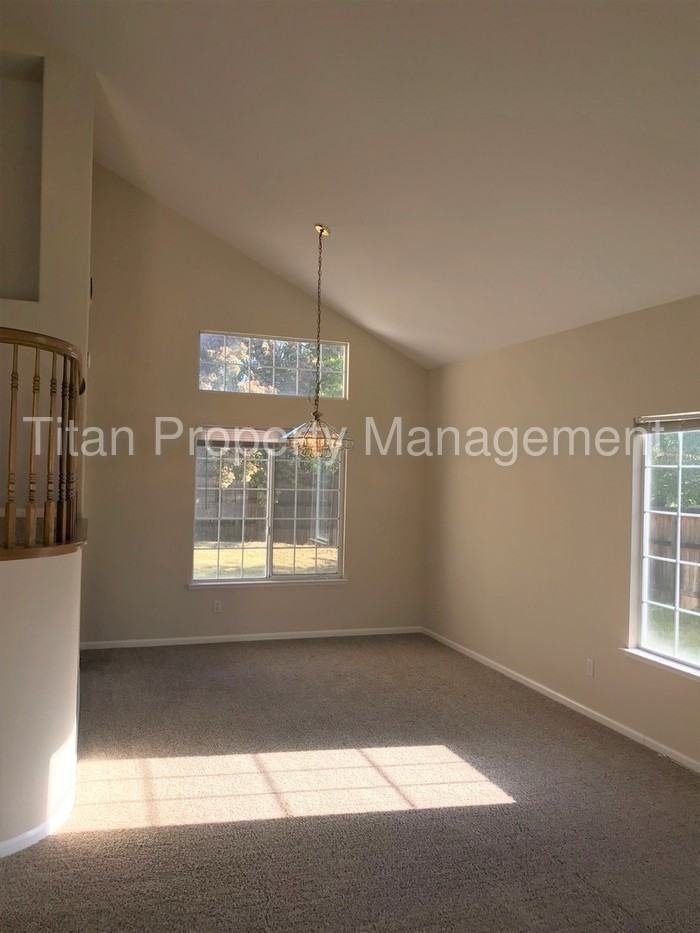 100 Orange Blossom Cir - Photo 3 of 9
