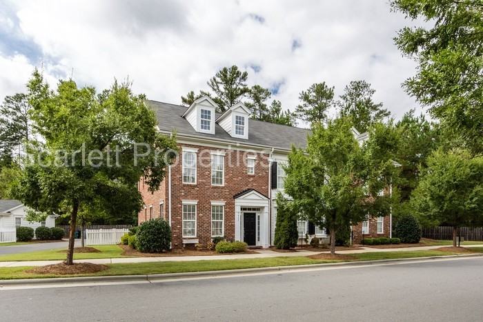 9845 Longstone Ln - Photo 2 of 40