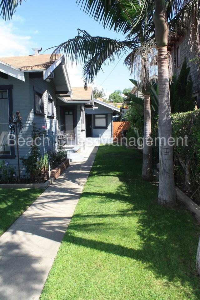 935 E 5th St - Photo 2 of 17