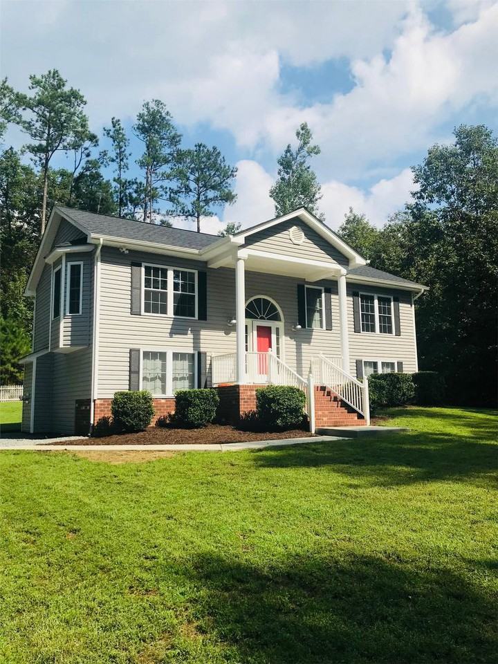 166 Yorktown Dr - Photo 2 of 33