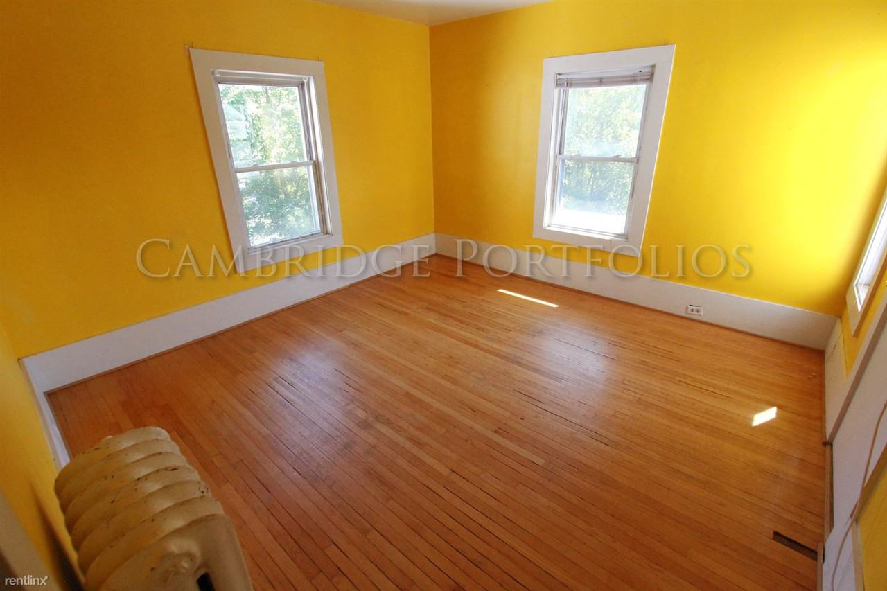 463 Lebanon St - Photo 3 of 13