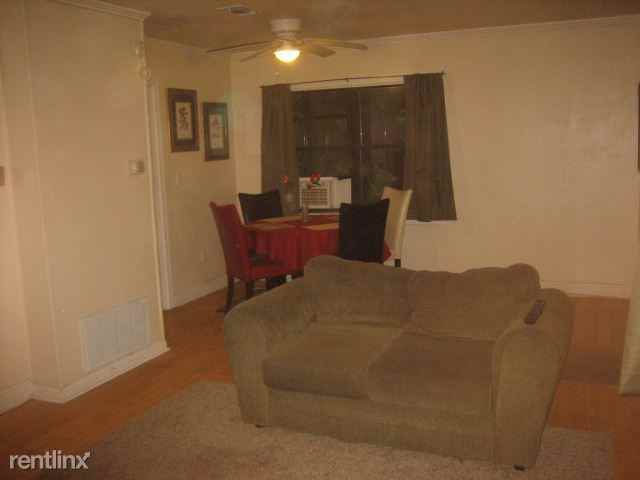 1604 Heinrich St - Photo 3 of 10