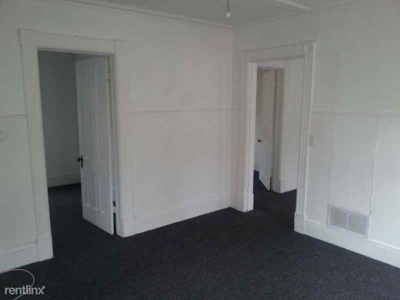 103 Pearl St - Photo 3 of 9