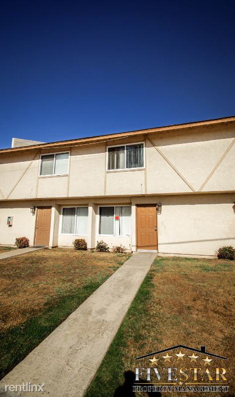 4032 O St - Photo 3 of 27