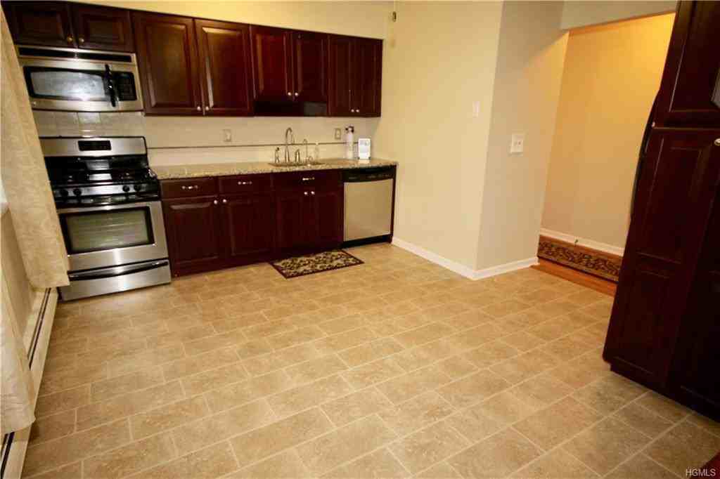 86 Demarest Ave - Photo 3 of 20