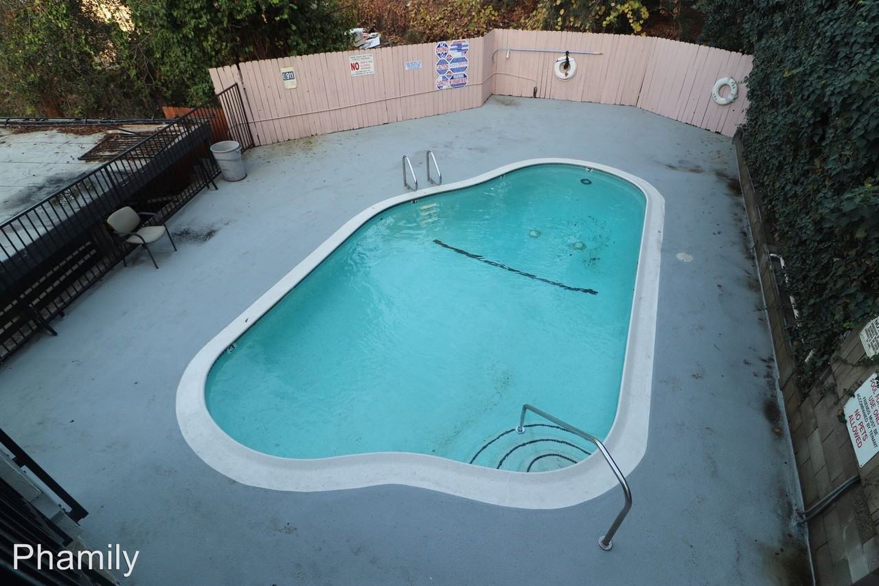 265 MONTEREY ROAD - Photo 3 of 10