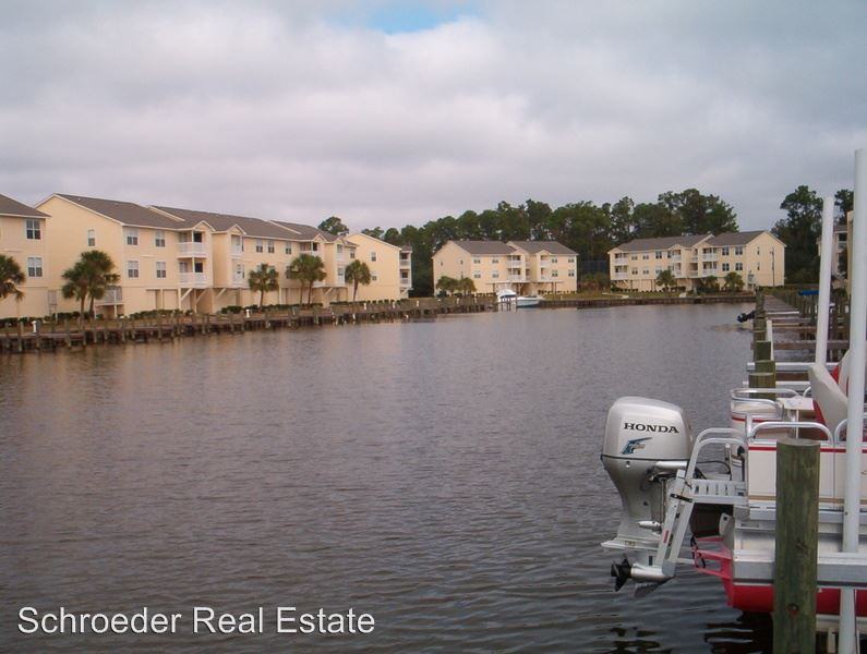 2421 Beachview Drive - Photo 2 of 9